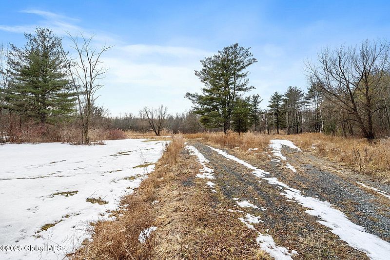 5th image of 2643 Brookview Road