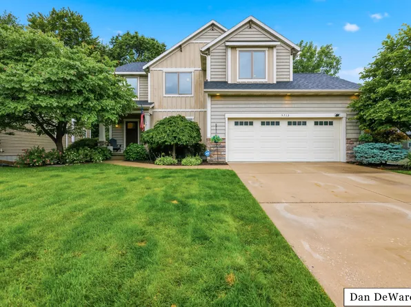 5713 Kenstyn Dr SW, Wyoming, MI 49418