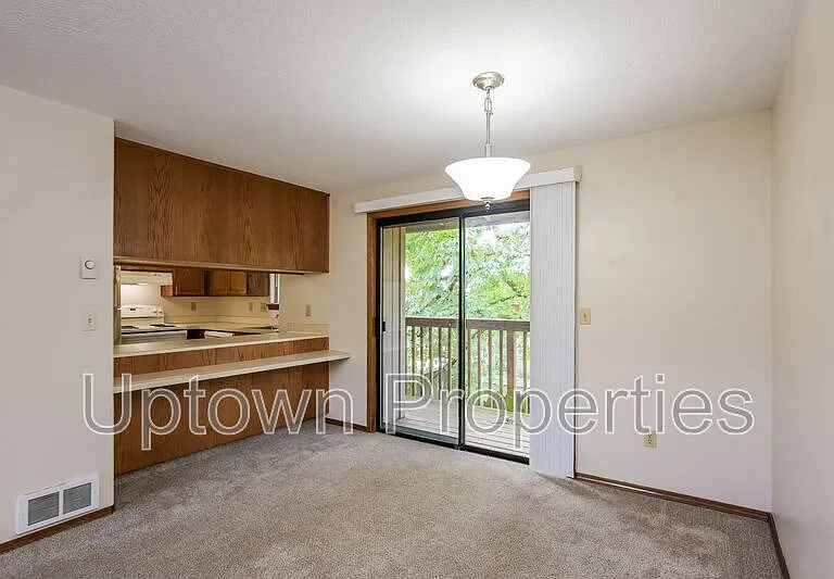 1516 SW Dewitt St #1516 — Photo 6