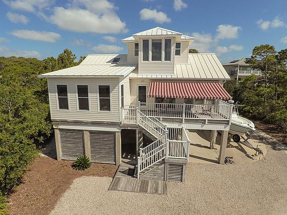 2nd image of 809 W Gulf Beach Dr