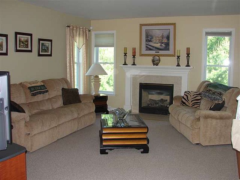 2nd image of 10 BRAMBLEWOOD