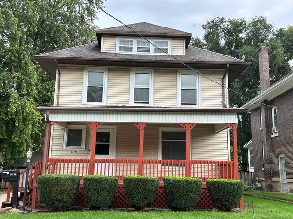 1119 S Maple Ave, Freeport, IL 61032