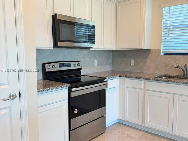 10798 Marlberry Way — Photo 21