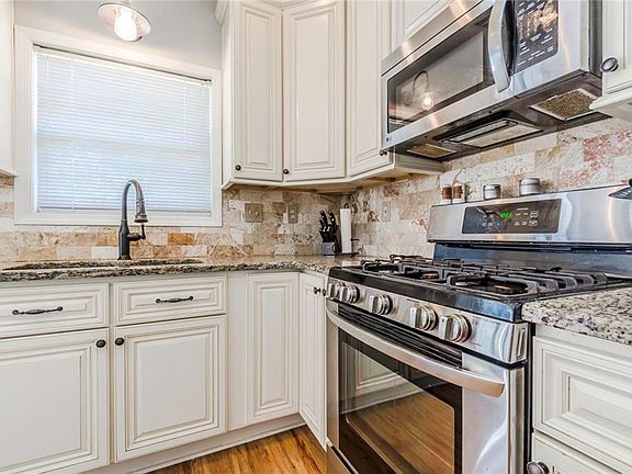 3rd image of 5160 Firelight Ln