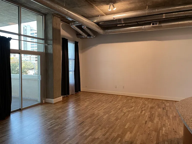1401 Calumet St #300 — Photo 13