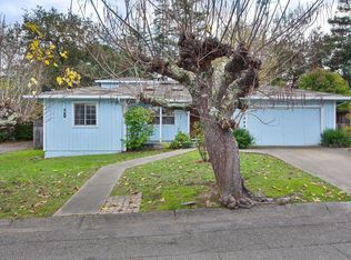 700 Cecelia Dr, Glen Ellen, CA 95442