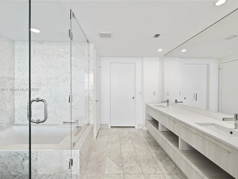 3131 NE 7th Ave #2206 — Photo 15
