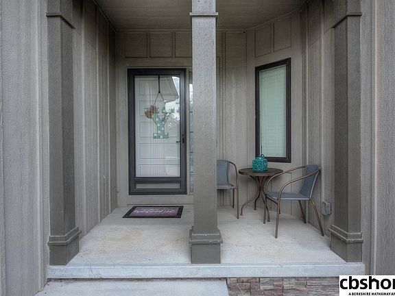 3rd image of 4702 N 192nd Ave
