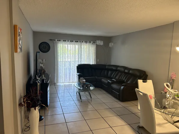 1085 W 68th St, Hialeah, FL 33014