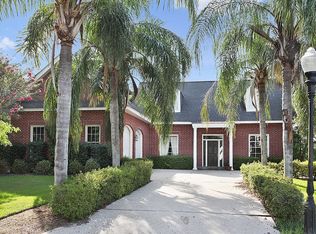 57 Fairway Oaks Dr, New Orleans, LA 70131