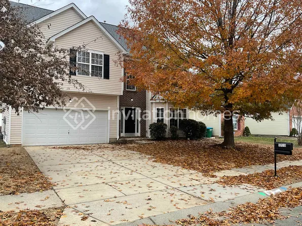 5710 Falkirk Ln, Matthews, NC 28104
