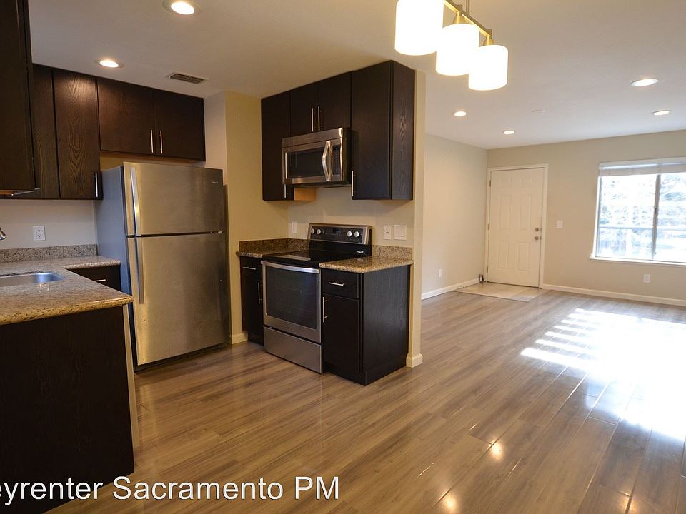 1st image of 100 Luna Grande Cir Unit 12