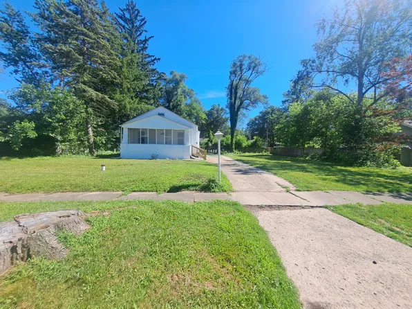 1428 Campeau St, South Bend, IN 46617