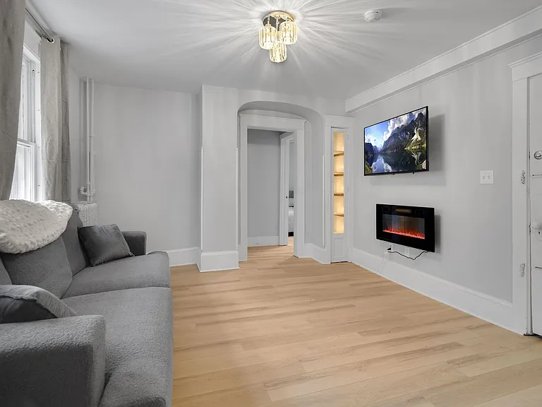 104 Harvard Pl — Photo 219