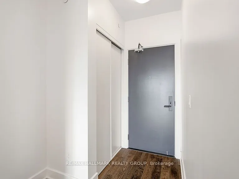 255 Bay St #801 — Photo 6
