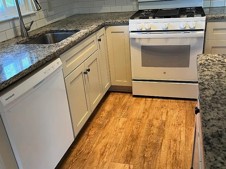 2824 W Moreland Rd #2 — Photo 2