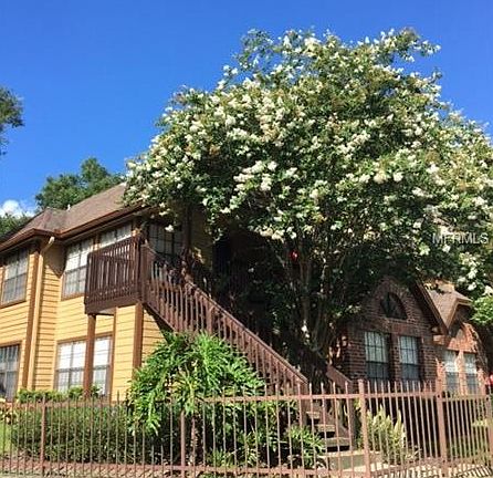 2nd image of 380 Lake Meade Ct Unit 203