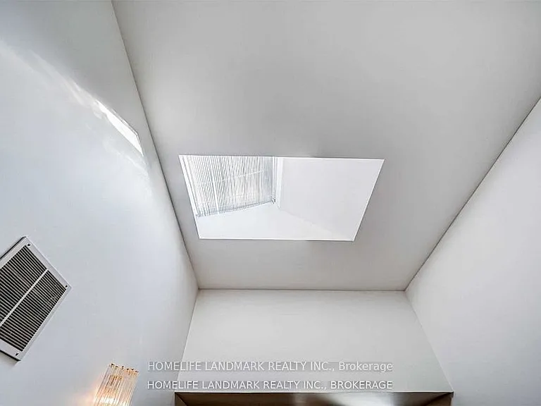 44 Frontenac Ave — Photo 18