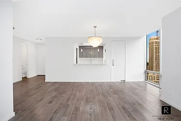 Rented by R New York