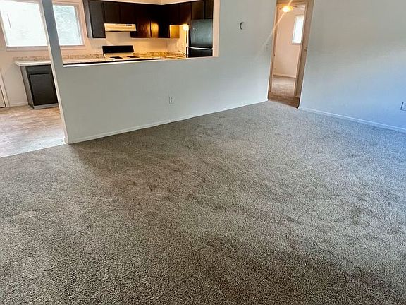 5th image of 1045 Magnolia St APT D