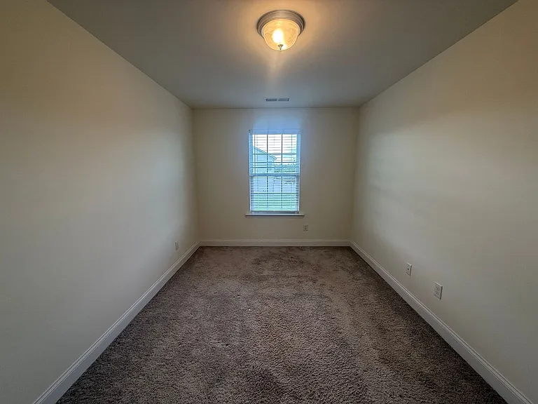 1424 Crest Creek Ct — Photo 21