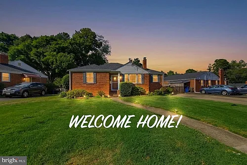 2906 Breezy Ter Photo 1
