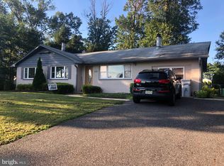 2430 Barry Dr, Vineland, NJ 08361