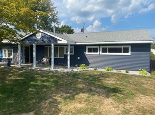 42 Morning Glory Ln, Levittown, PA