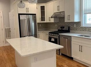 23 Maryland St FLOOR 3, Dorchester, MA 02125