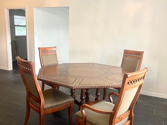 4th image of 3027 Maplewood Ave #2