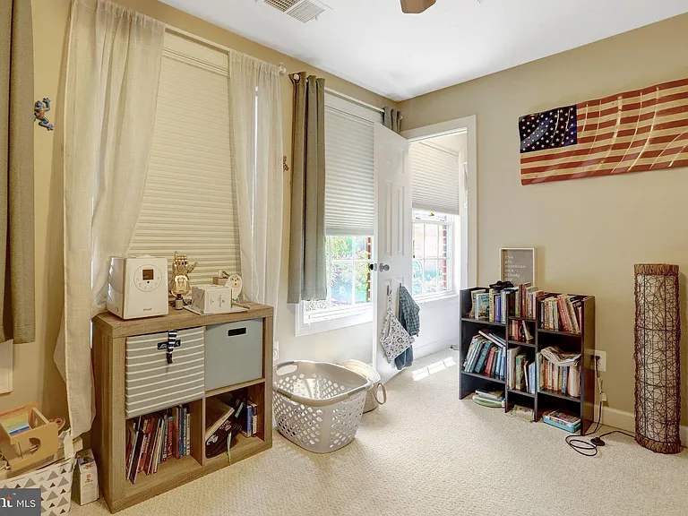 5228 Harold Secord St — Photo 33