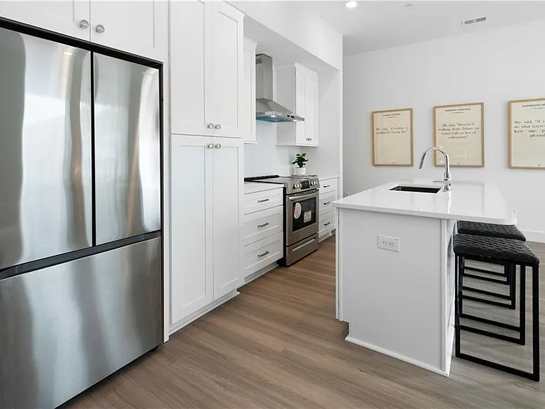 9040 Main St #116 — Photo 10