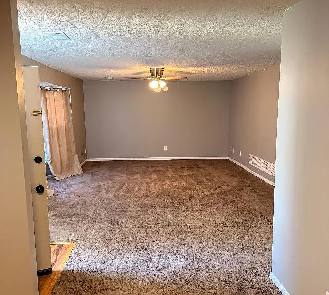 19010 S Ash St #19010 — Photo 1