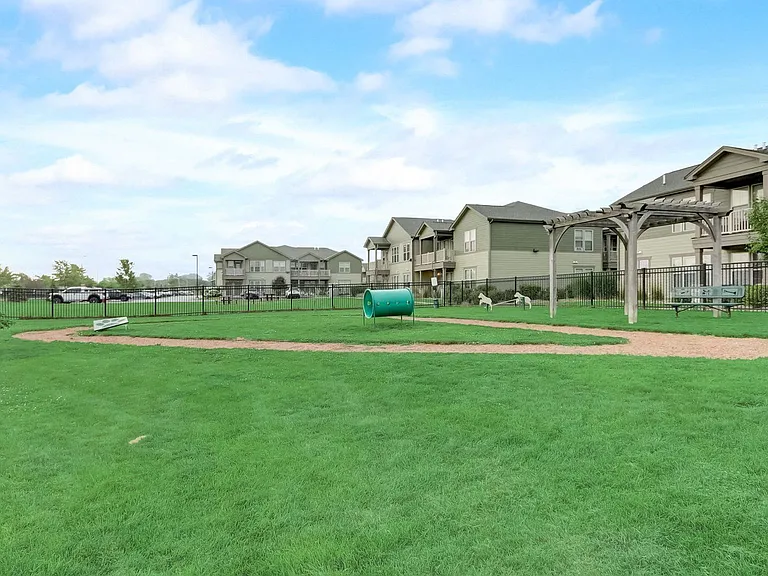 Reserve at Romeoville — Photo 6