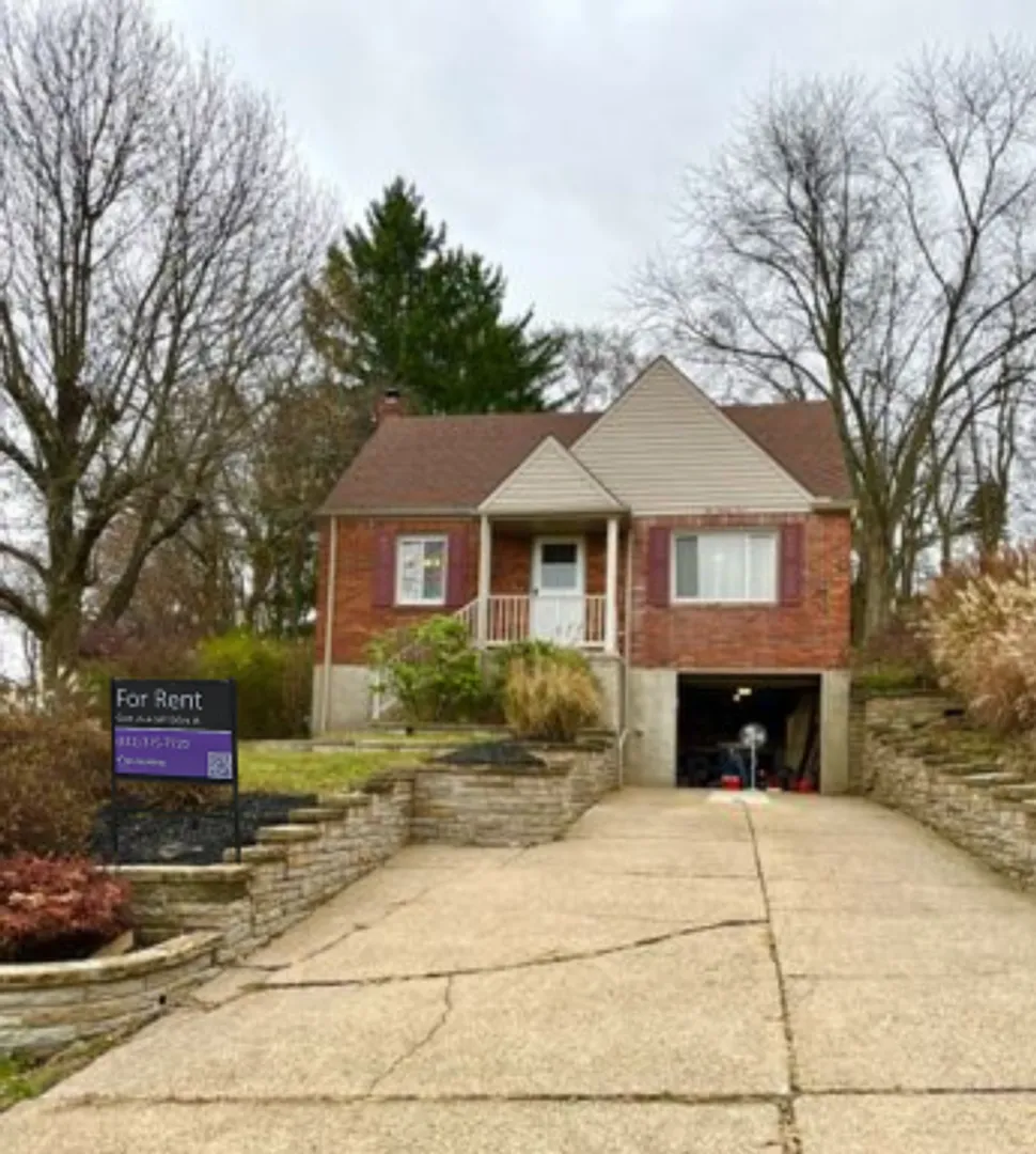 523 Rolling Green Dr photo 1