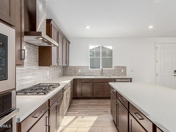 5th image of 2488 W Rowel Rd