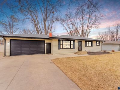 5104 W 38th St, Sioux Falls, SD, 57106