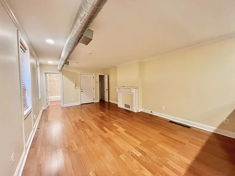 1526 Pine St #1B — Photo 23