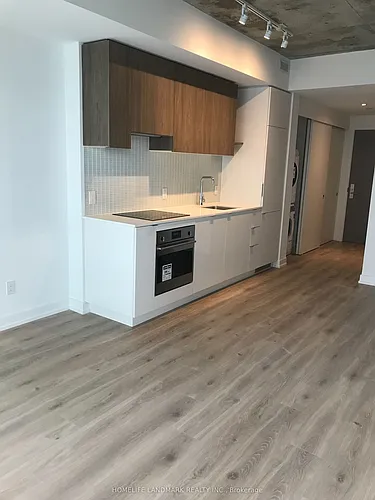 161 Roehampton Ave #1209 Photo 1