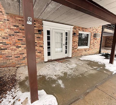 2nd image of 510 Narvick Ave