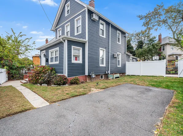 12-11 Brunswick Avenue image 13 of 17