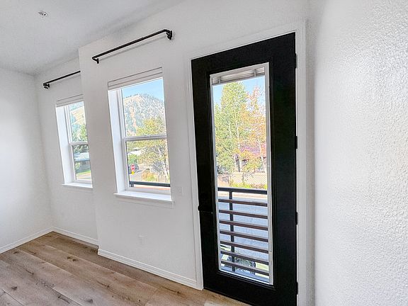 5th image of 580 N 1st Ave #205