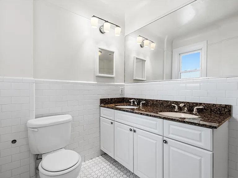 2900 E Jefferson Ave #C3 — Photo 22