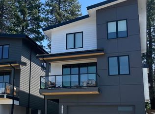 1325 SW Boardwalk Ln, Bend, OR 97702