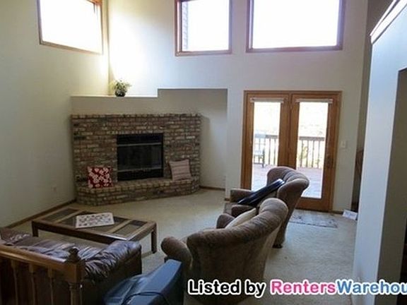 2nd image of 12542 Parkwood Dr