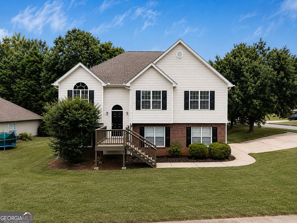 1st image of 1312 Vine Cir