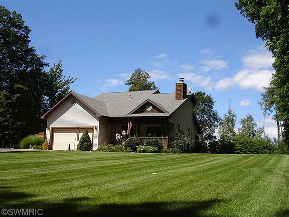 2nd image of 13095 Deadwood Trl