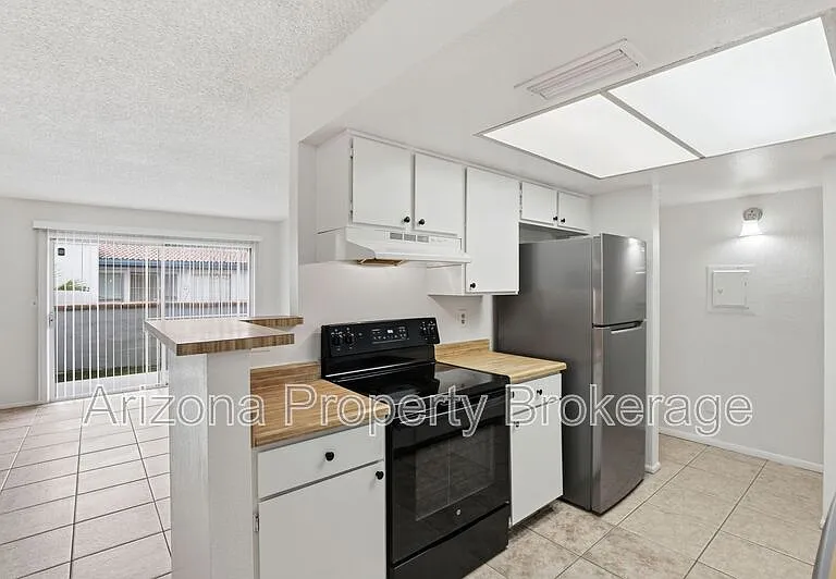 4608 W Maryland Ave #138 — Photo 1