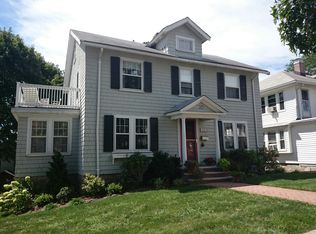40 Greaton Rd, West Roxbury, MA 02132