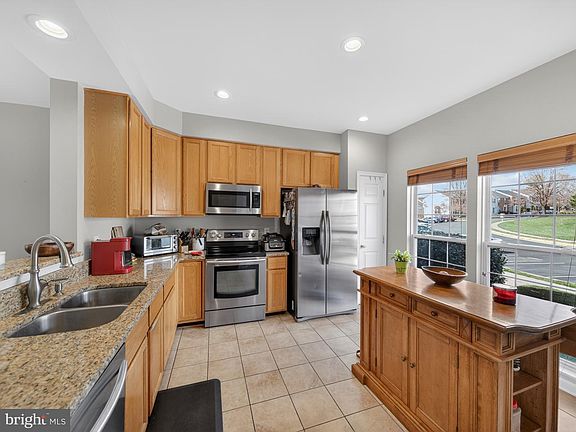 5th image of 14334 Stonewater Ct